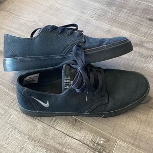 Men’s all black shoes